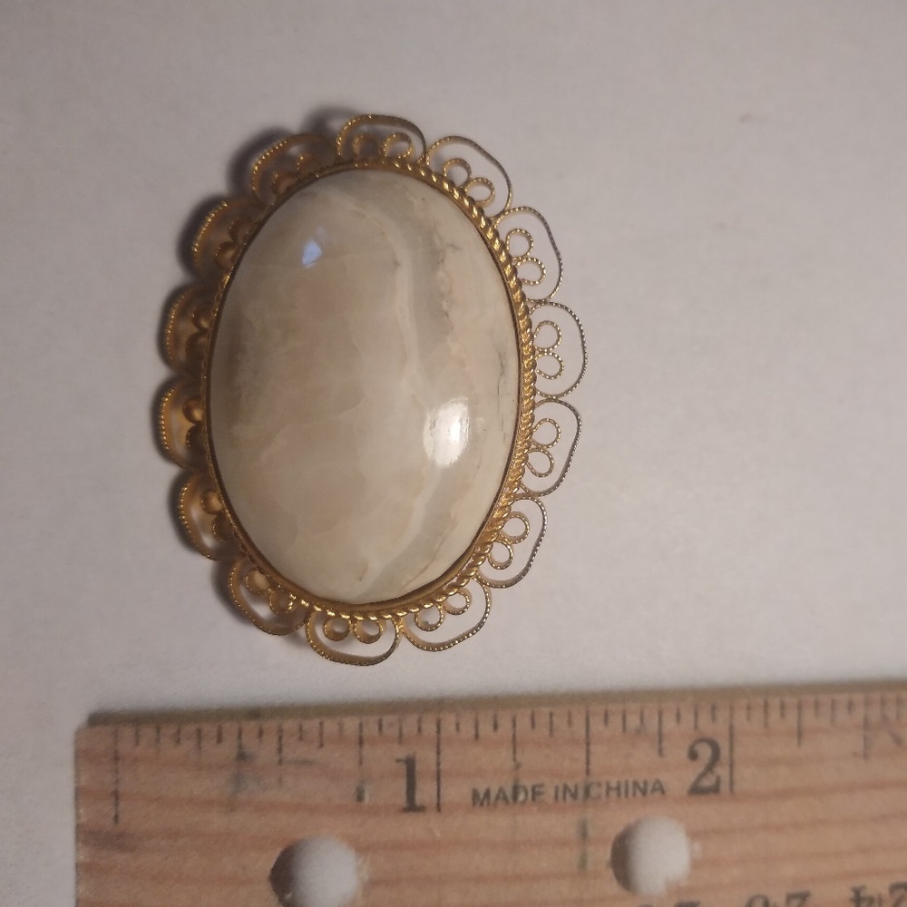 Vintge White Stone Brooch